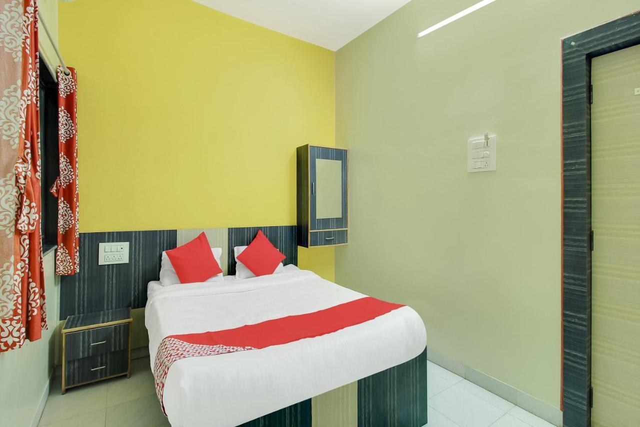 โอโย 48365 โฮเต็ล ศิวะ คาสเซิล แอนด์ เรซิเดนซี Hotel Chalisgaon ภายนอก รูปภาพ