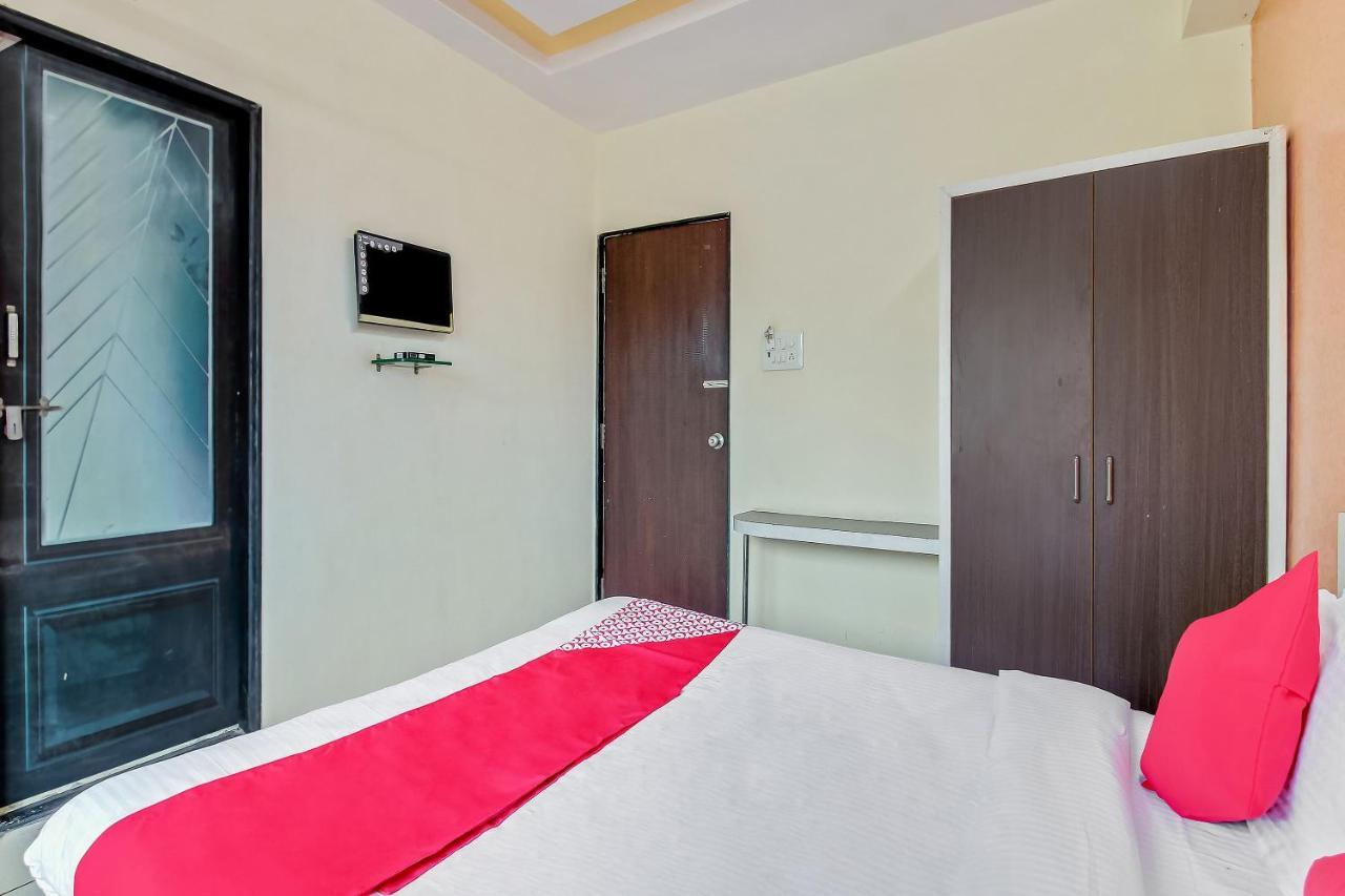โอโย 48365 โฮเต็ล ศิวะ คาสเซิล แอนด์ เรซิเดนซี Hotel Chalisgaon ห้อง รูปภาพ