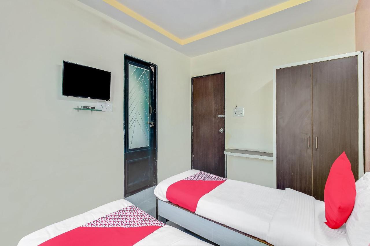 โอโย 48365 โฮเต็ล ศิวะ คาสเซิล แอนด์ เรซิเดนซี Hotel Chalisgaon ภายนอก รูปภาพ
