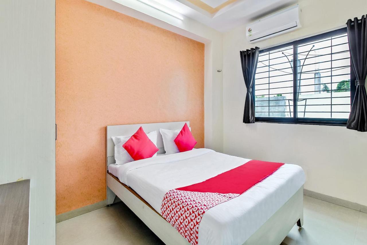โอโย 48365 โฮเต็ล ศิวะ คาสเซิล แอนด์ เรซิเดนซี Hotel Chalisgaon ห้อง รูปภาพ